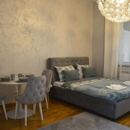 Апартаменти Teodora Lux Apartman Free Privat Parking Новий Сад Екстер'єр фото
