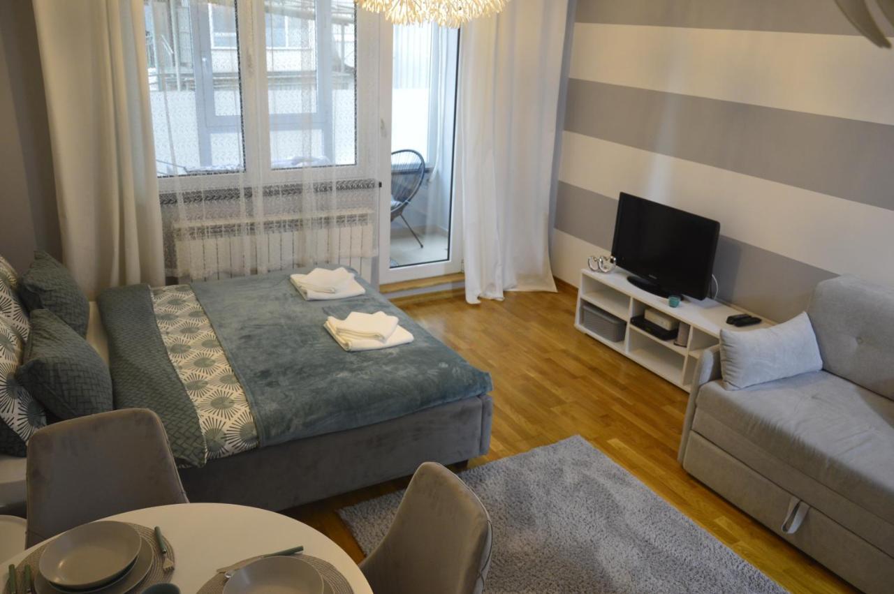 Апартаменти Teodora Lux Apartman Free Privat Parking Новий Сад Екстер'єр фото