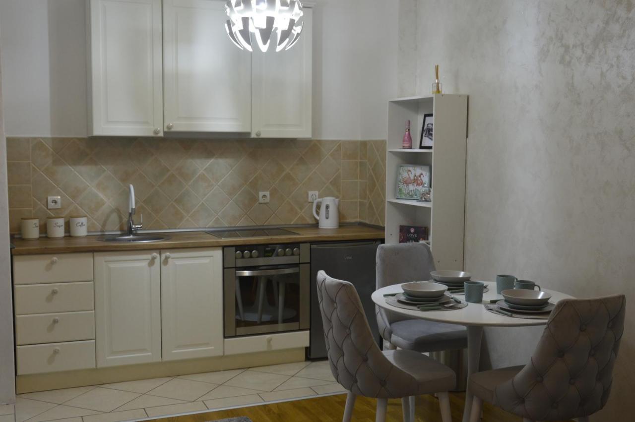 Апартаменти Teodora Lux Apartman Free Privat Parking Новий Сад Екстер'єр фото